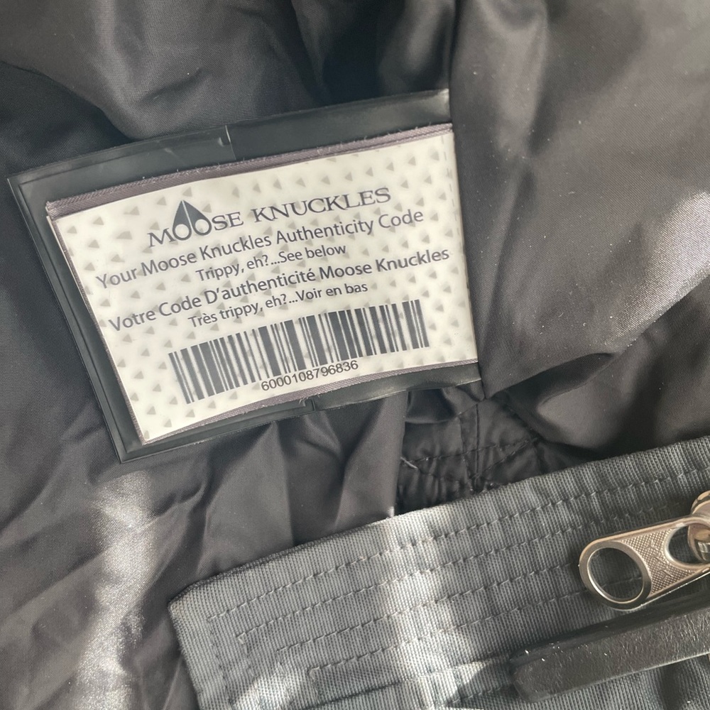 AUTHENTIC MOOSE KNUCKLES COAT